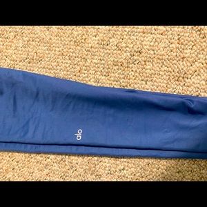 ALO leggings worn once! Size L